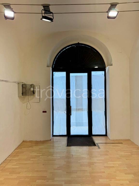 negozio in affitto a Firenze in zona Porta Romana