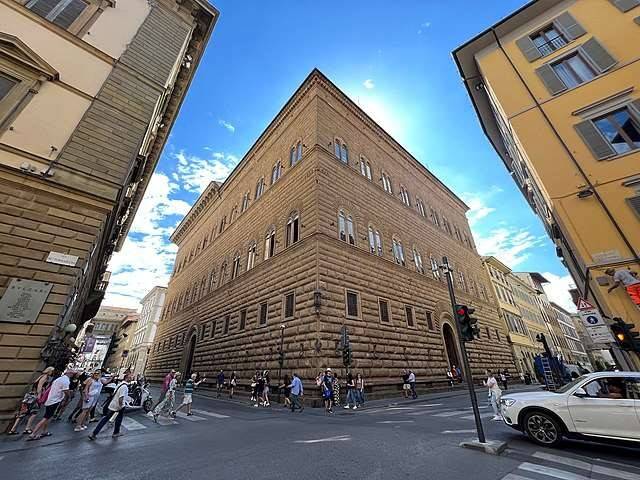 negozio in affitto a Firenze