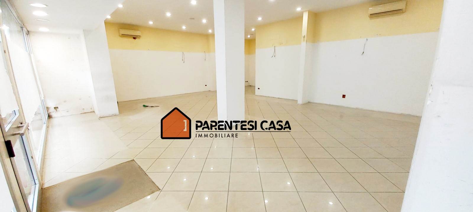 negozio in affitto a Firenze in zona Legnaia