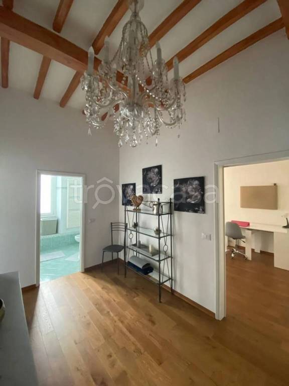 appartamento in affitto a Firenze