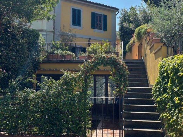 casa indipendente in affitto a Firenze in zona Settignano