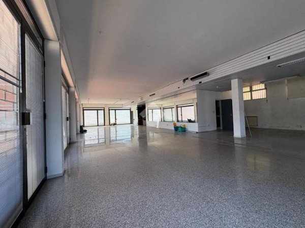 negozio in affitto a Firenze in zona Legnaia
