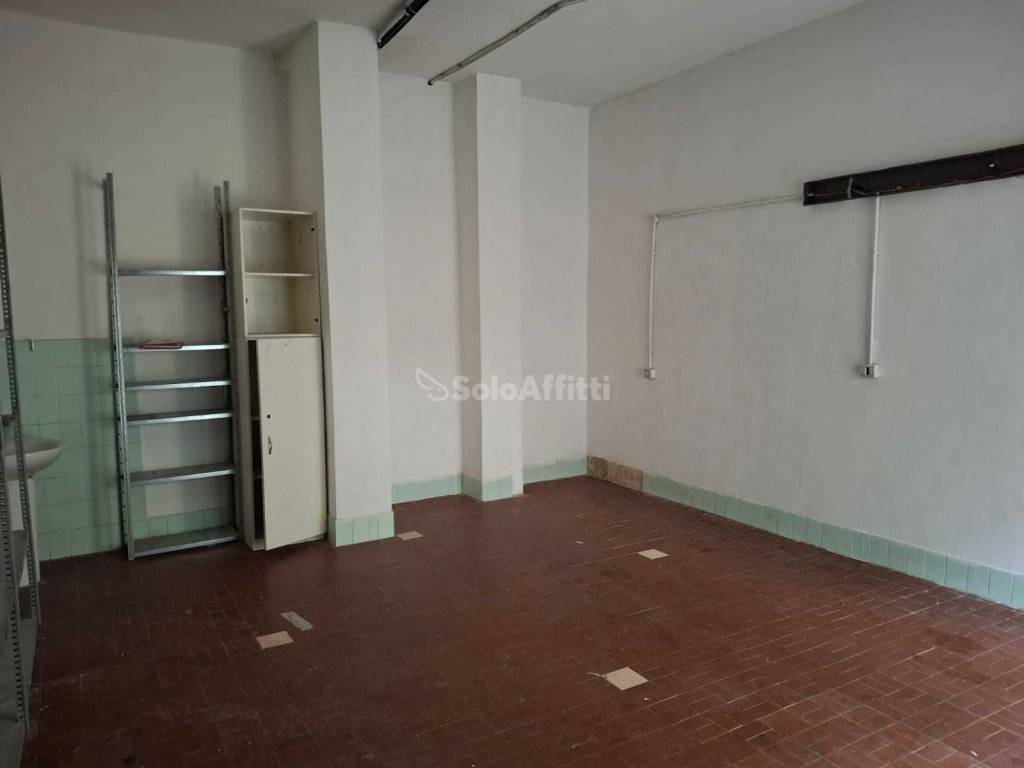 locale di sgombero in affitto a Firenze in zona Novoli