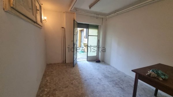 locale di sgombero in affitto a Firenze in zona Statuto