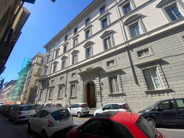 appartamento in affitto a Firenze in zona Centro Santa Maria Novella