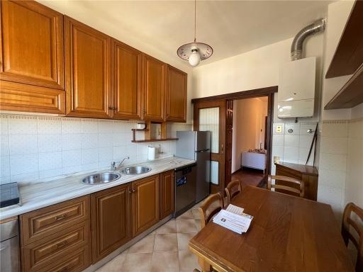 quadrivano in affitto a Firenze in zona Peretola
