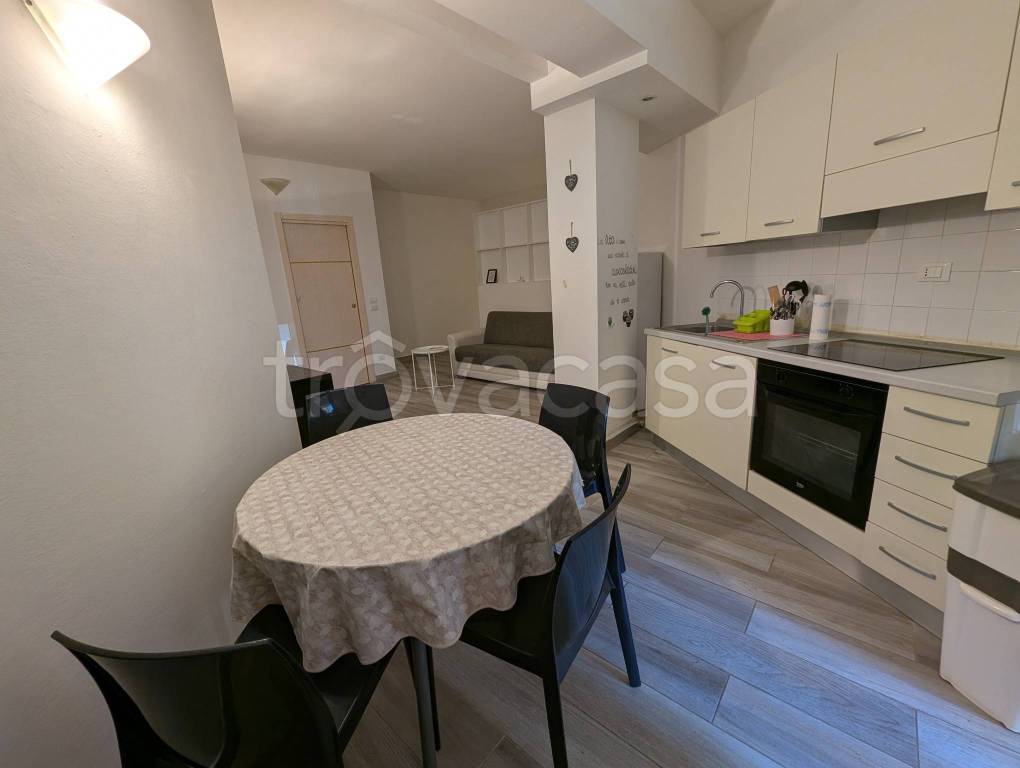 appartamento in affitto a Firenze in zona Isolotto
