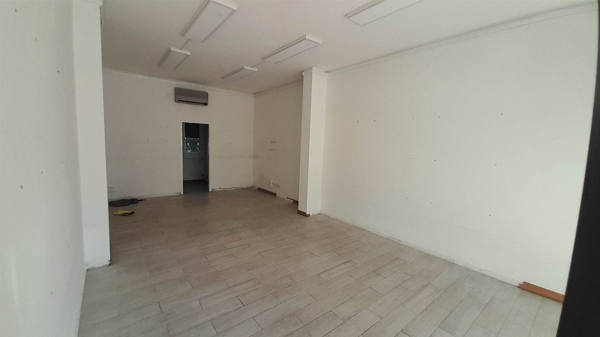 negozio in affitto a Firenze in zona Soffiano
