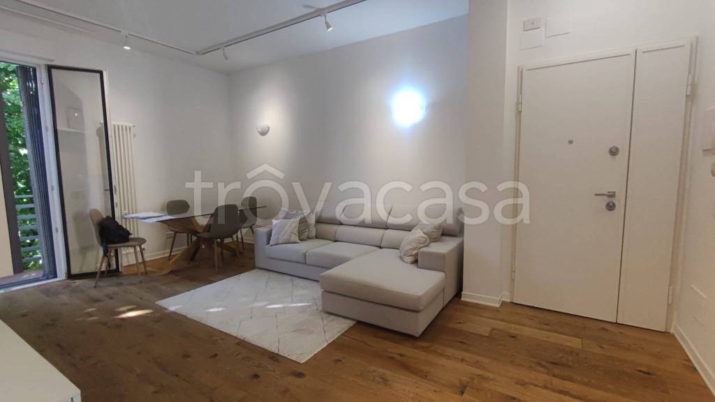appartamento in affitto a Firenze in zona Isolotto