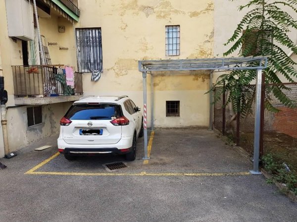 negozio in affitto a Firenze in zona Novoli