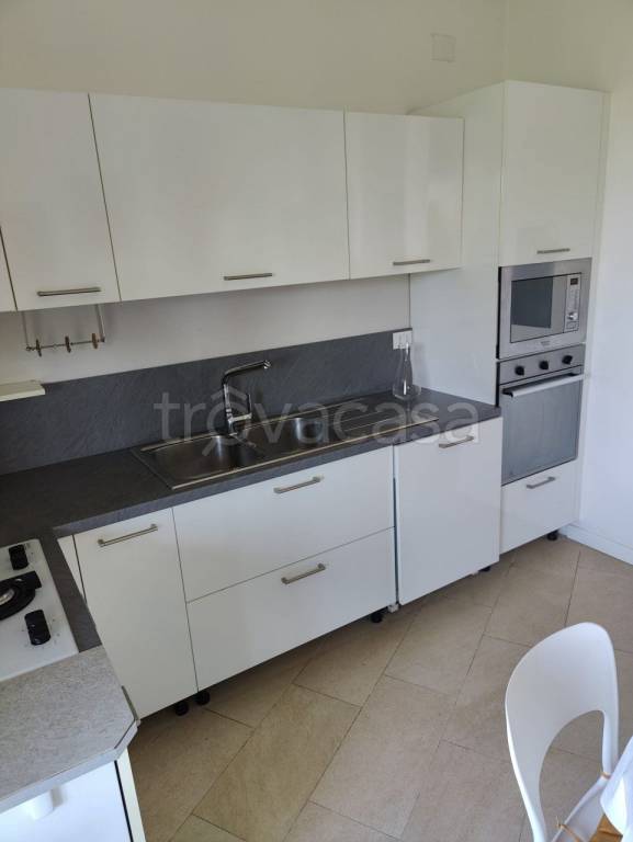 appartamento in affitto a Firenze in zona Isolotto