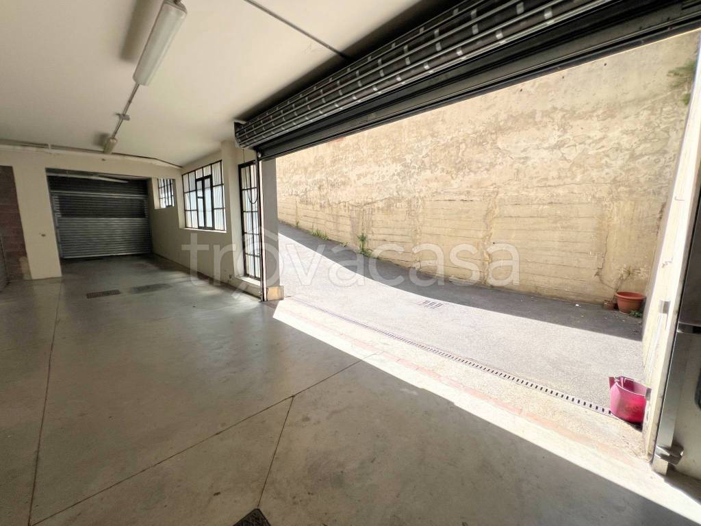 negozio in affitto a Firenze in zona Rovezzano