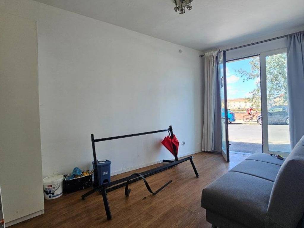 negozio in affitto a Firenze in zona Centro San Frediano