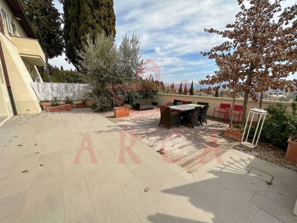 casa indipendente in affitto a Firenze