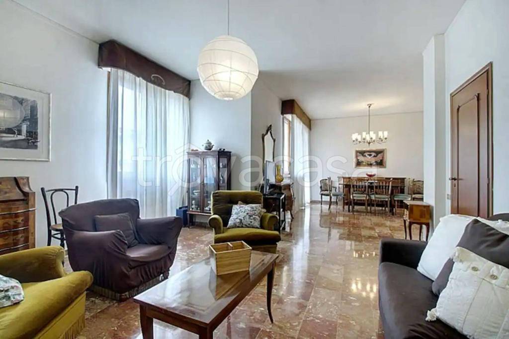 appartamento in affitto a Firenze