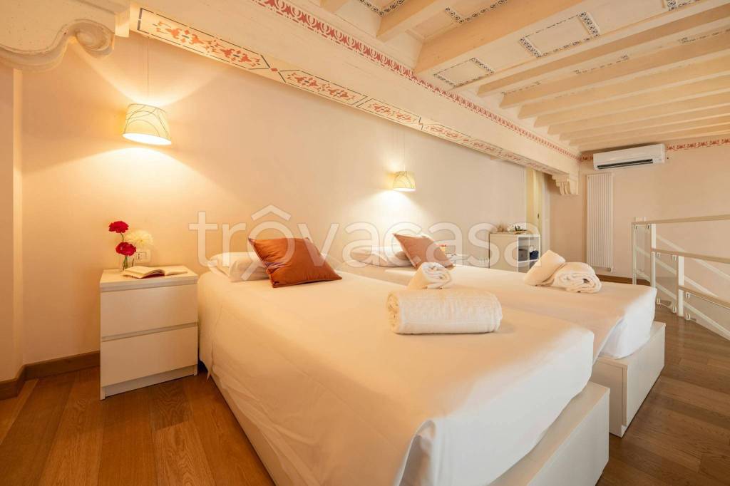 appartamento in affitto a Firenze in zona Centro San Lorenzo