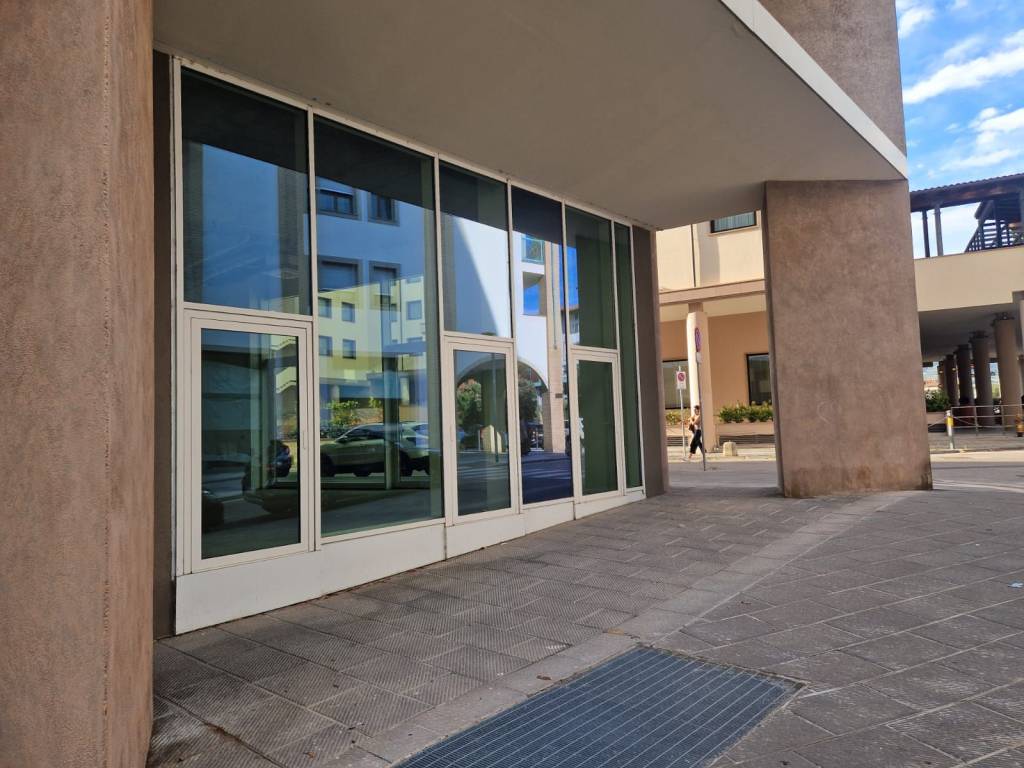 negozio in affitto a Firenze