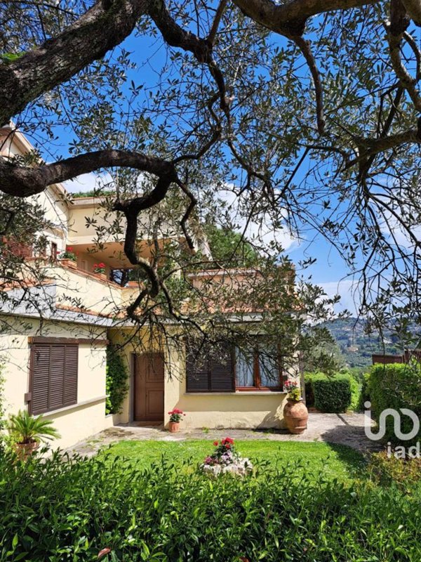 casa indipendente in affitto a Firenze in zona La Lastra