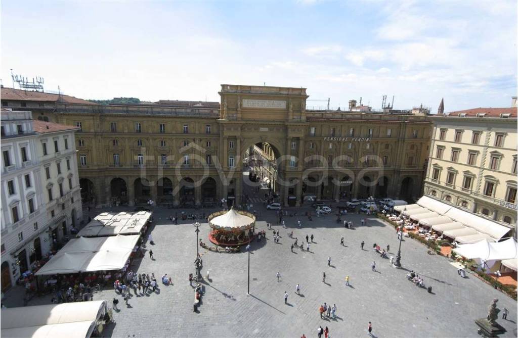 trivano in affitto a Firenze