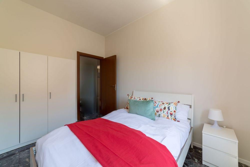 negozio in affitto a Firenze in zona Campo di Marte