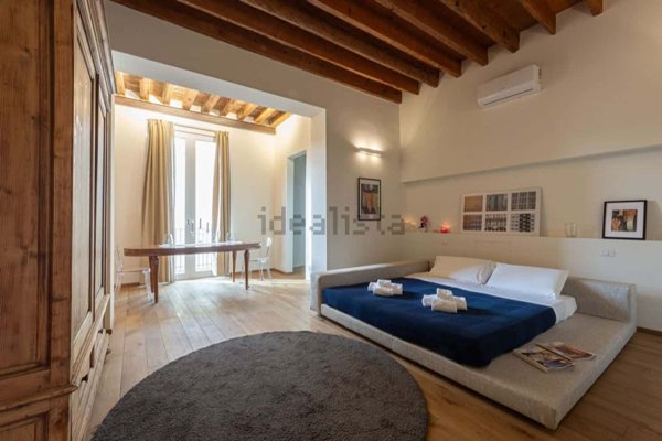 appartamento in affitto a Firenze in zona Centro Santa Maria Novella