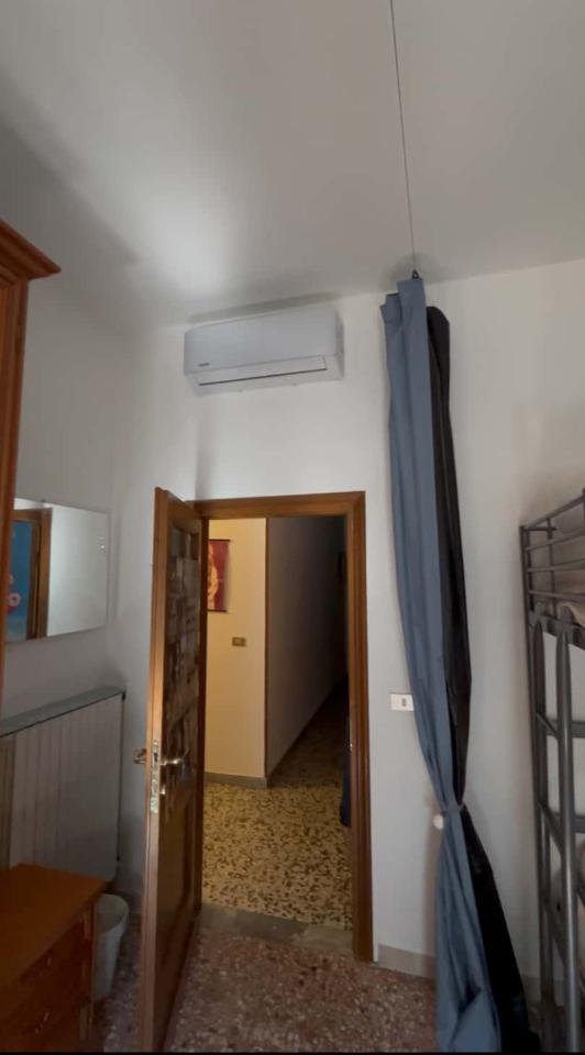 negozio in affitto a Firenze in zona Novoli