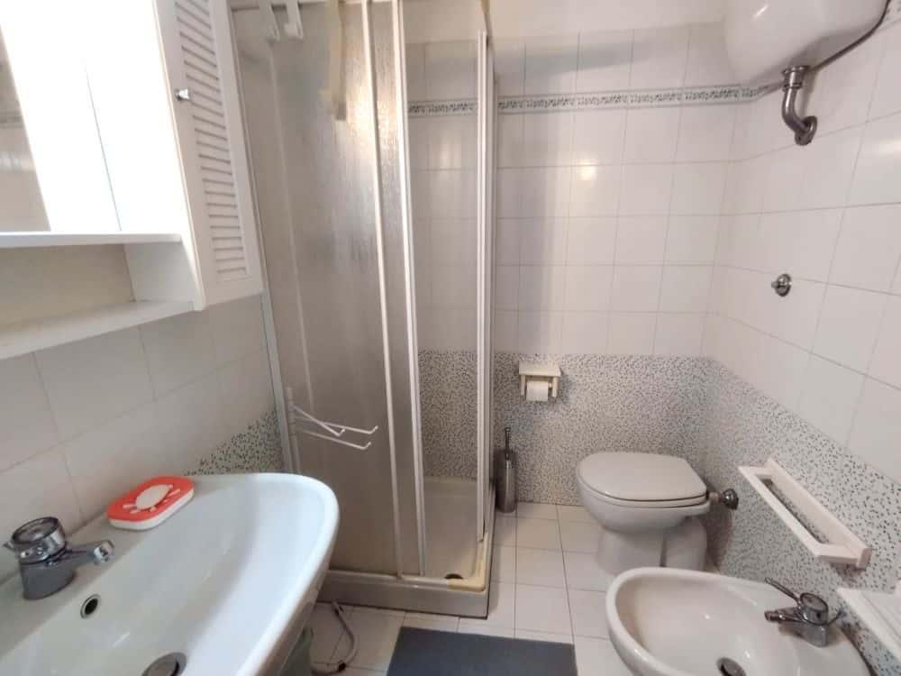 negozio in affitto a Firenze in zona Gavinana