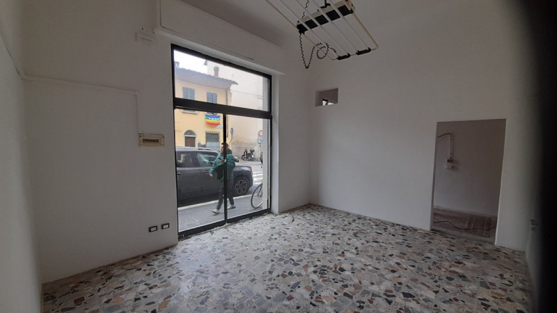 ufficio in affitto a Firenze in zona Isolotto