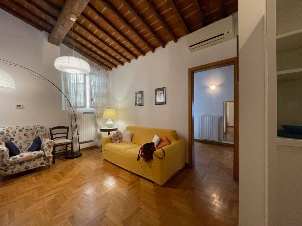 appartamento in affitto a Firenze in zona Centro San Frediano