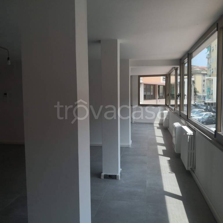 ufficio in affitto a Firenze in zona Isolotto