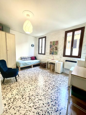 negozio in affitto a Firenze in zona Centro San Frediano