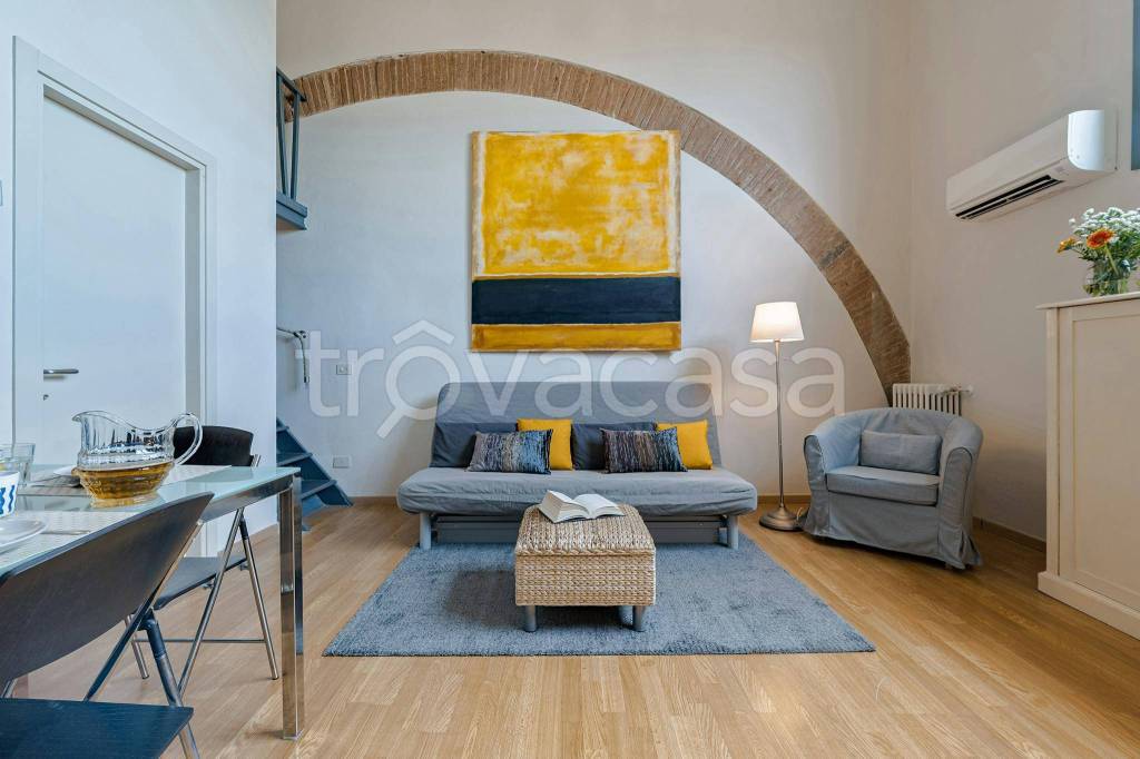 appartamento in affitto a Firenze in zona Centro San Lorenzo