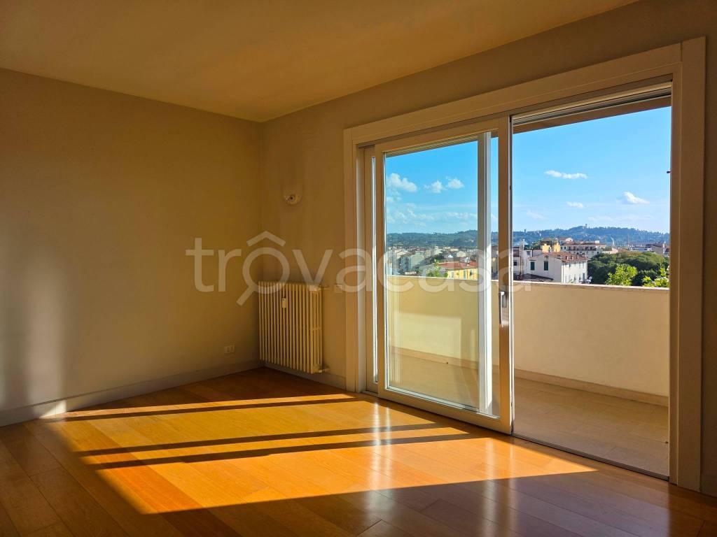 appartamento in affitto a Firenze in zona Campo di Marte