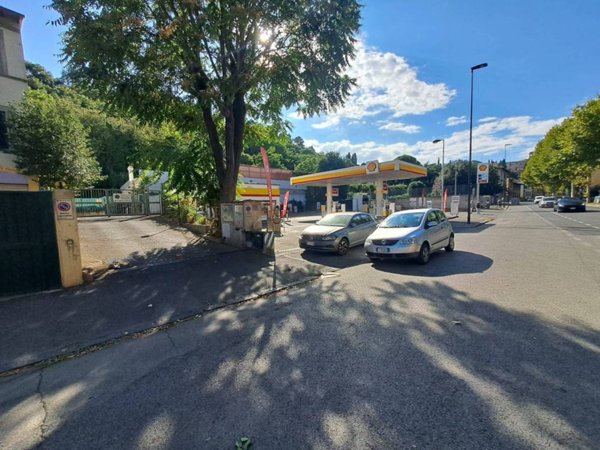 locale di sgombero in affitto a Firenze in zona Porta Romana
