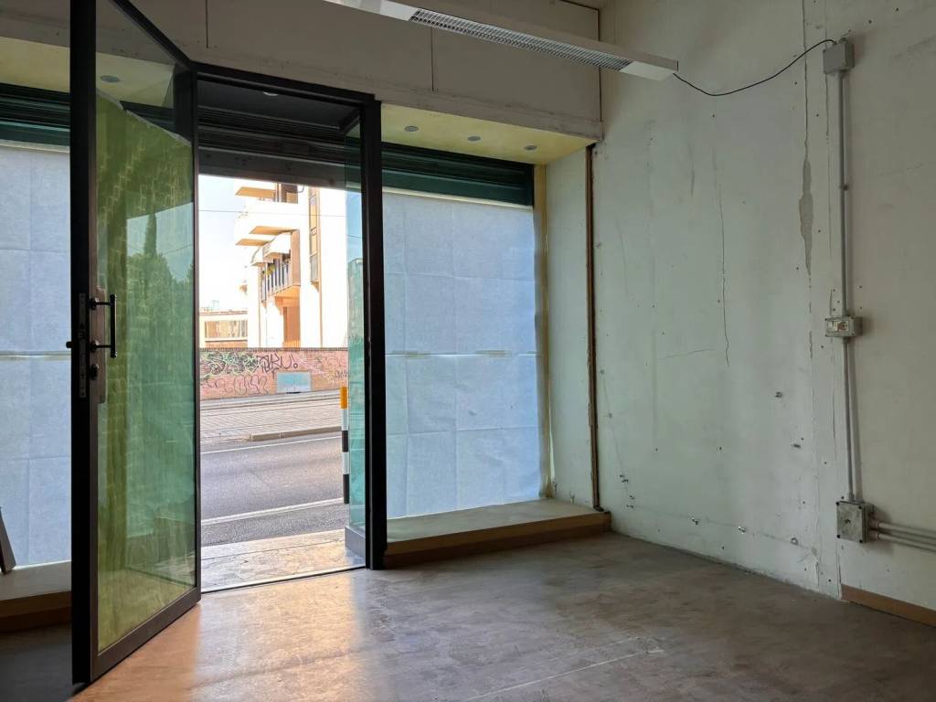 negozio in affitto a Firenze