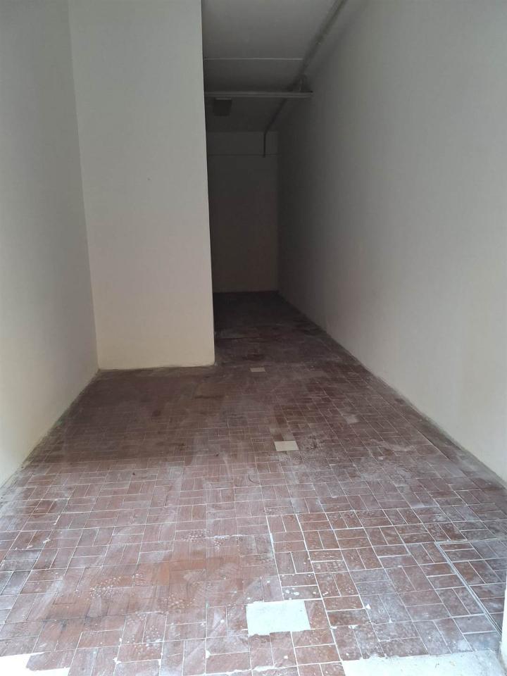 locale di sgombero in affitto a Firenze in zona Firenze Nova