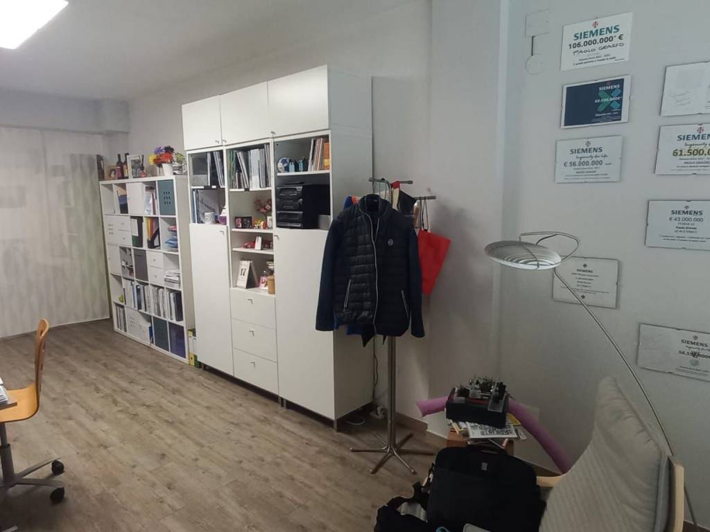 ufficio in affitto a Firenze in zona Careggi