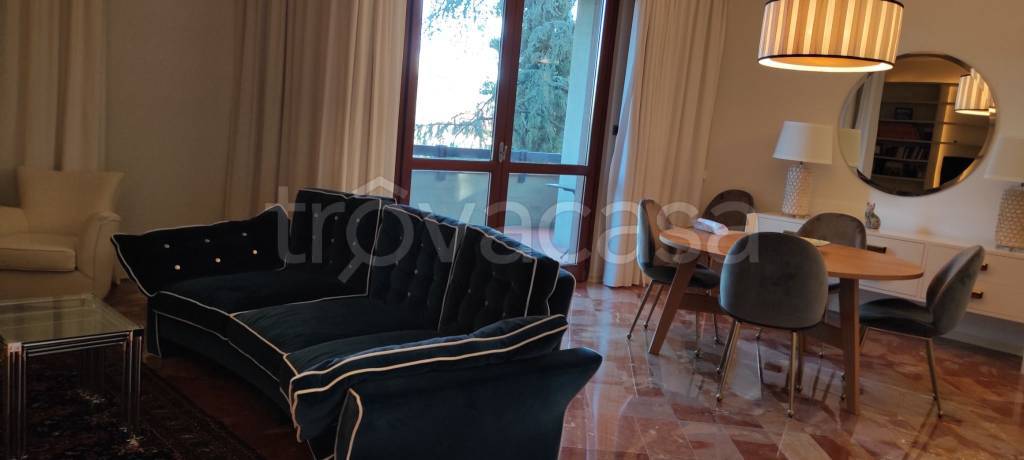 appartamento in affitto a Firenze in zona Isolotto