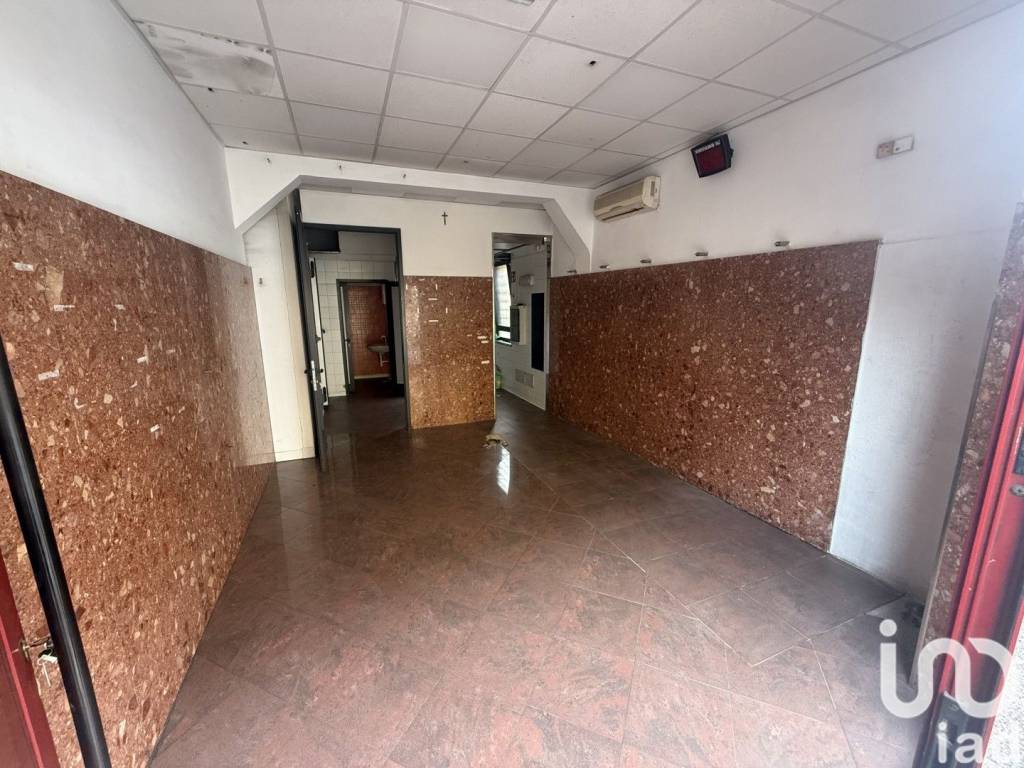ufficio in affitto a Firenze in zona Isolotto