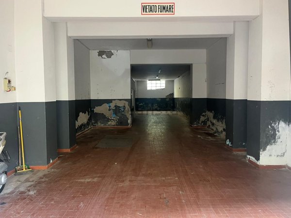 locale di sgombero in affitto a Firenze in zona Gavinana