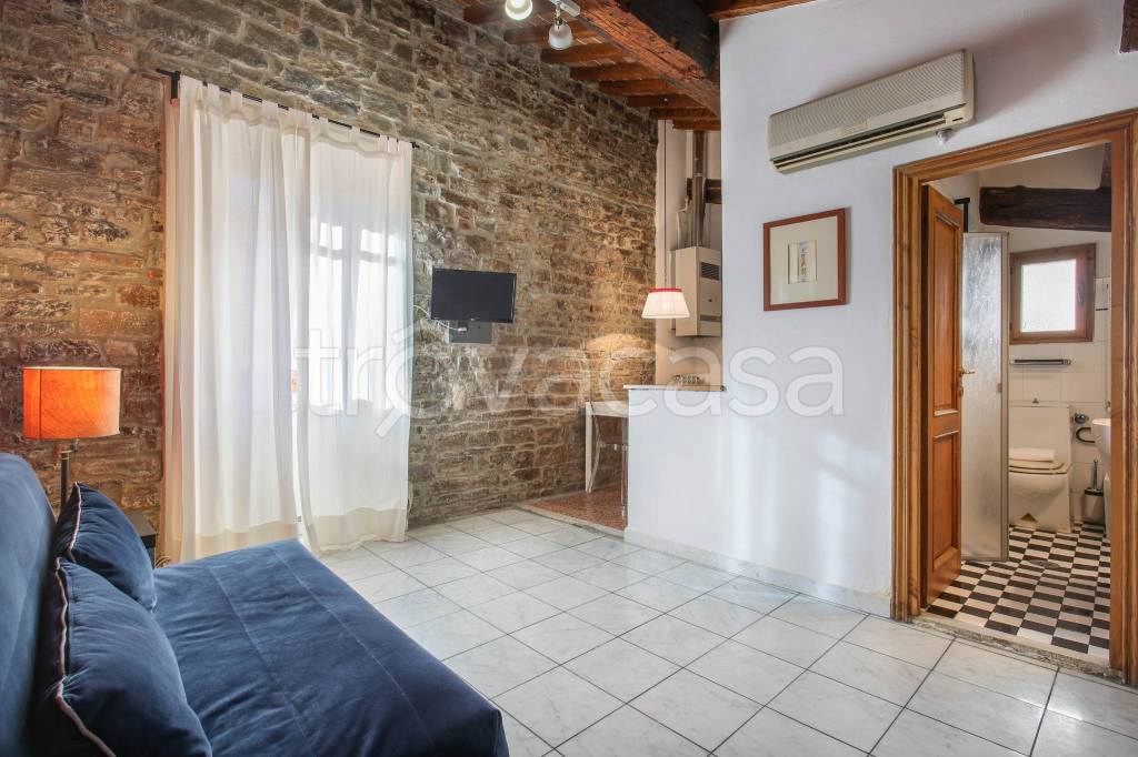 appartamento in affitto a Firenze in zona Centro San Frediano