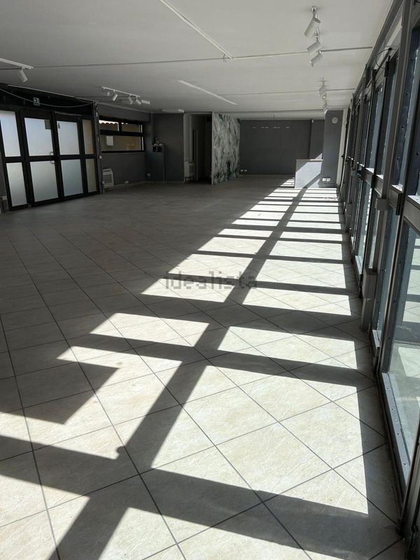 locale di sgombero in affitto a Firenze in zona Legnaia