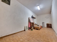 negozio in affitto a Firenze in zona Centro San Niccolò