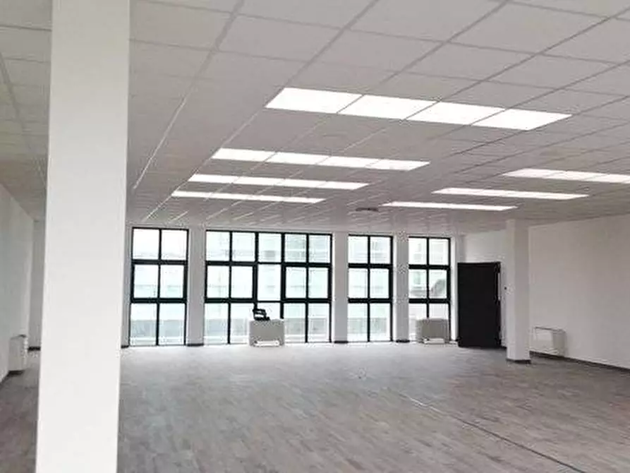 locale commerciale in affitto a Firenze in zona Statuto