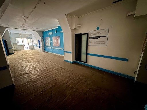 locale commerciale in affitto a Firenze