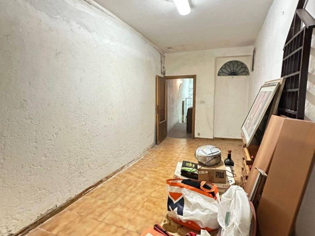 locale commerciale in affitto a Firenze in zona Centro San Frediano