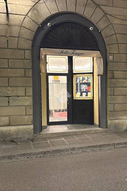 negozio in affitto a Firenze
