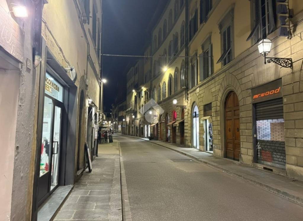negozio in affitto a Firenze