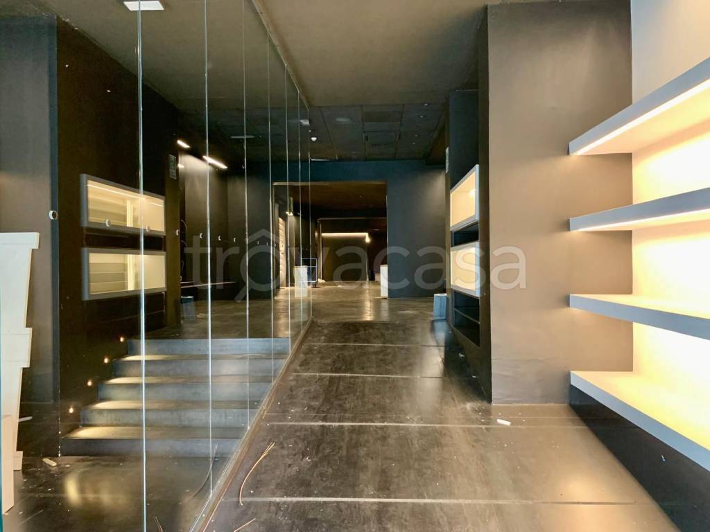 negozio in affitto a Firenze