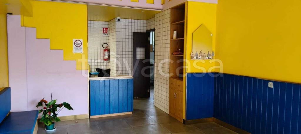 negozio in affitto a Firenze in zona Brozzi